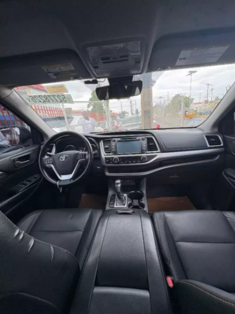 TOYOTA Highlander   - 2017
