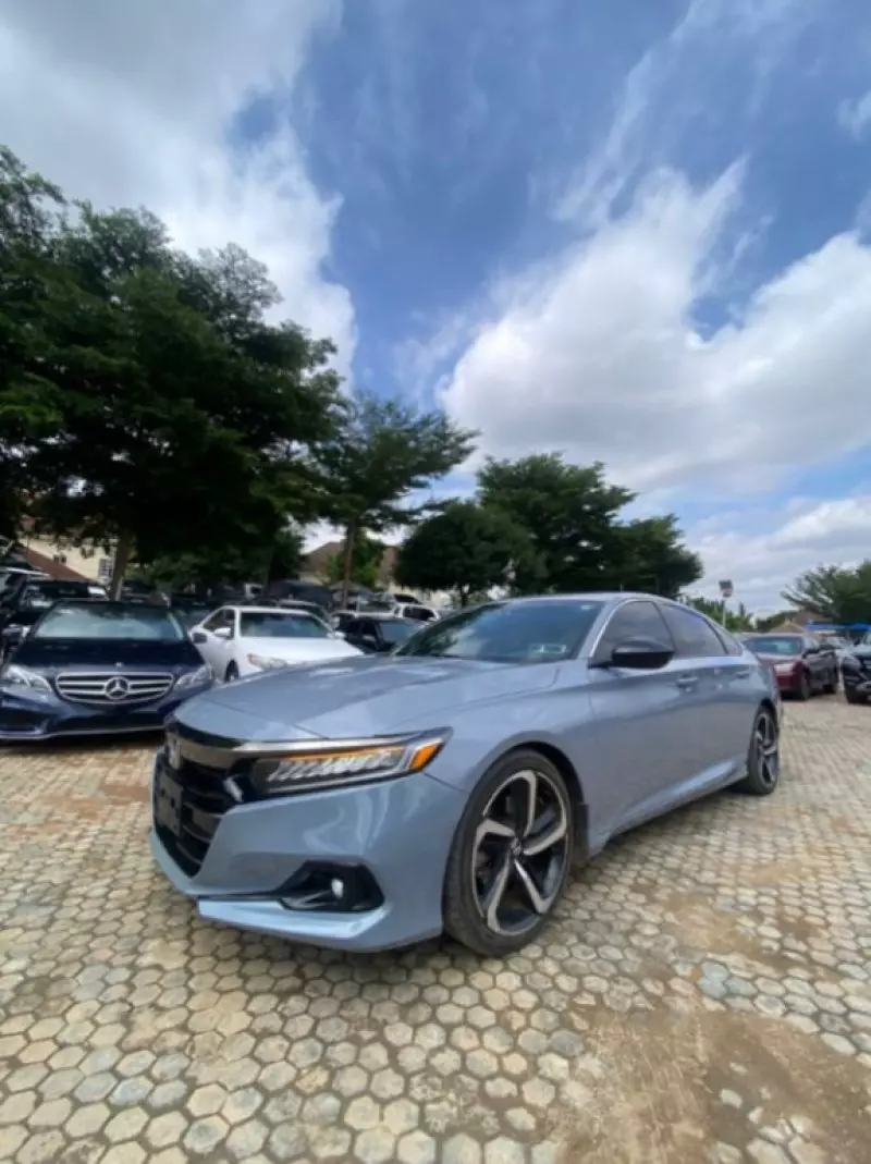 Honda Accord   - 2021