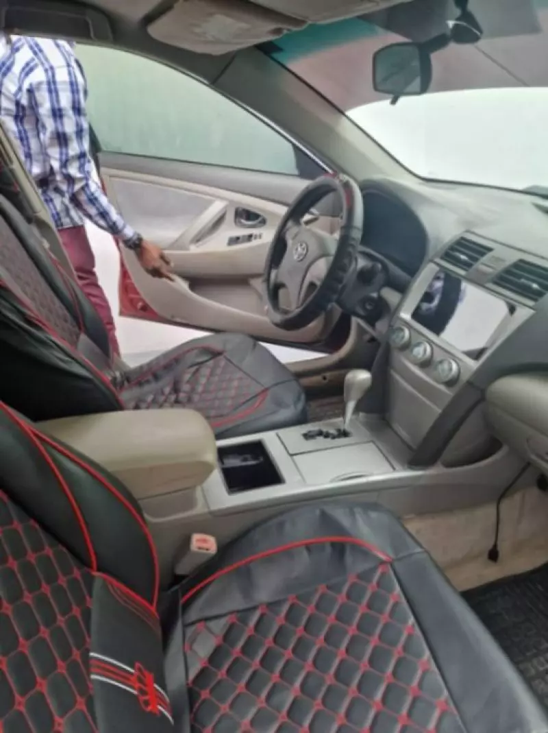 Toyota Camry   - 2009