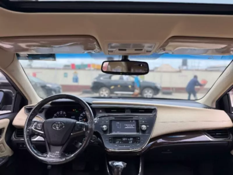 TOYOTA Avalon   - 2015