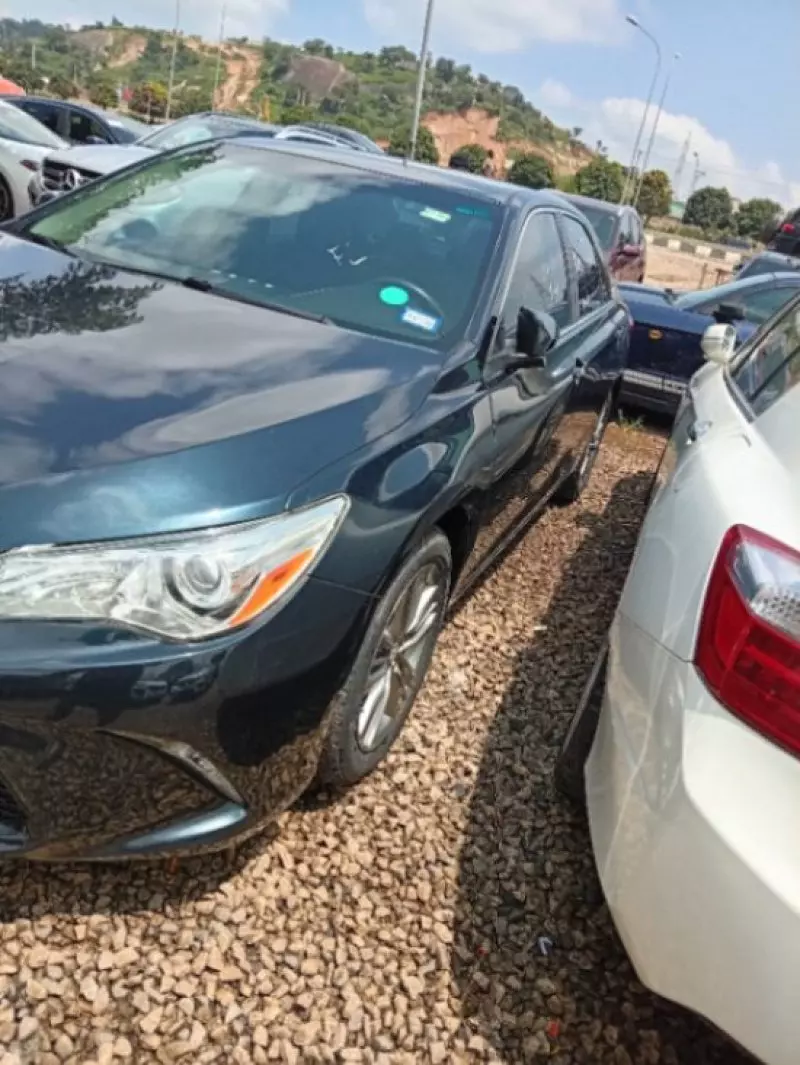 TOYOTA Camry   - 2016