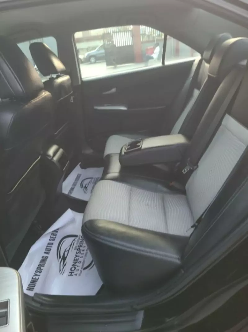 Toyota Camry - 2014