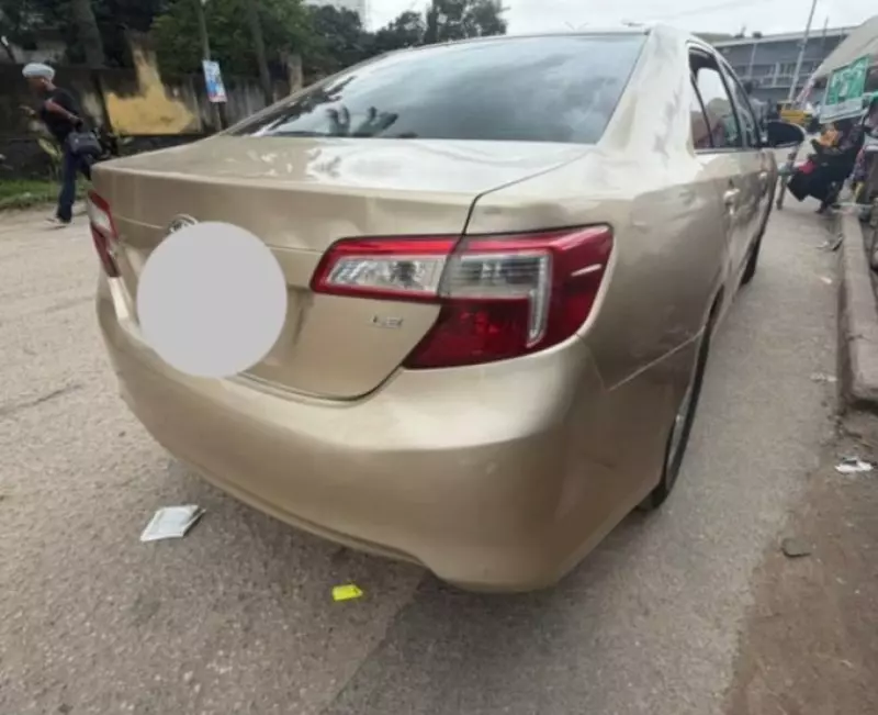TOYOTA Camry   - 2012