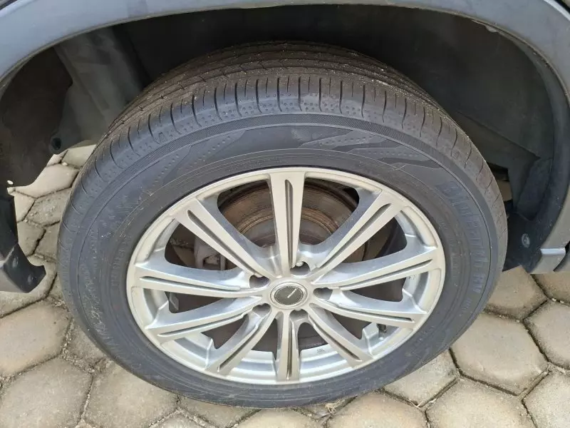 Toyota Fielder    - 2012