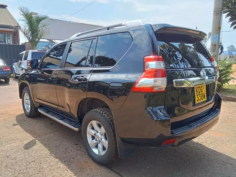 Toyota Landcruiser Prado   - 2014
