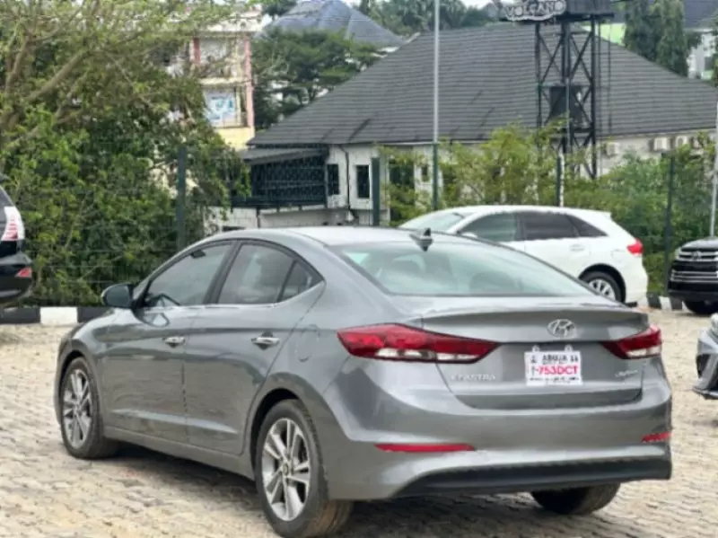 Hyundai Accent   - 2016