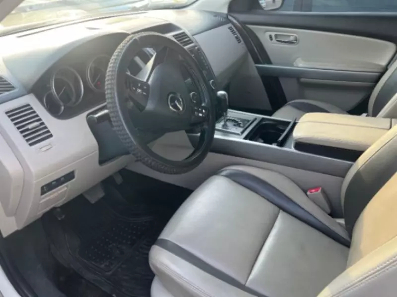 Mazda CX-9   - 2010
