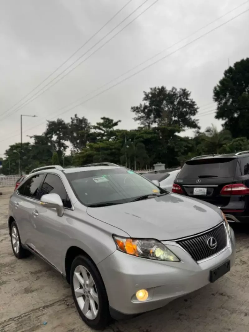 Lexus RX 350   - 2010