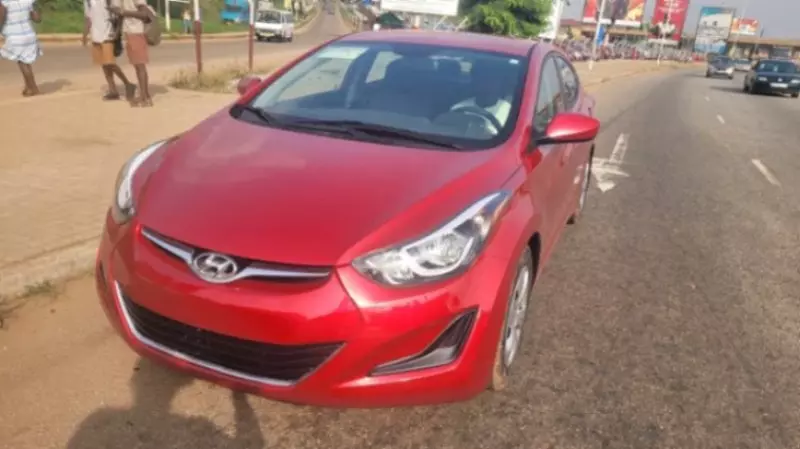 Hyundai Elantra   - 2016