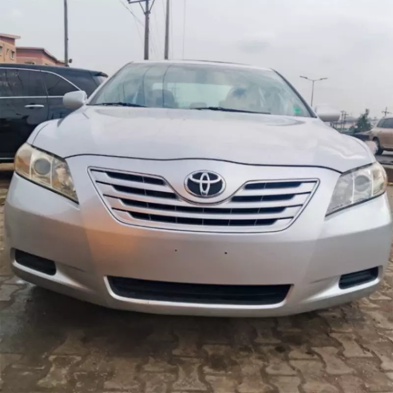 TOYOTA Camry   - 2009