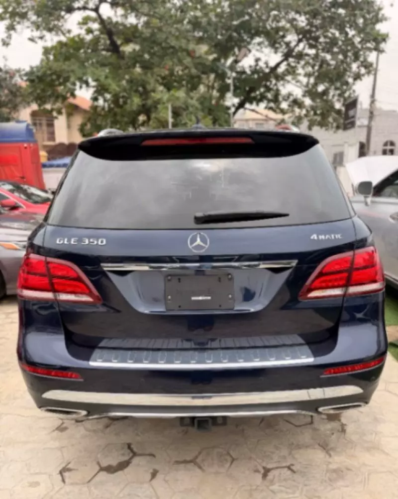 Mercedes-Benz GLE-Class   - 2016