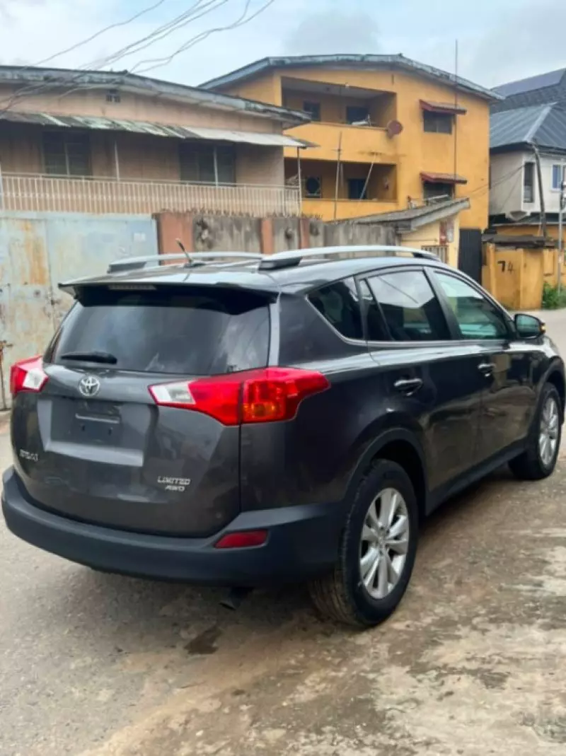 TOYOTA Rav4 - 2013