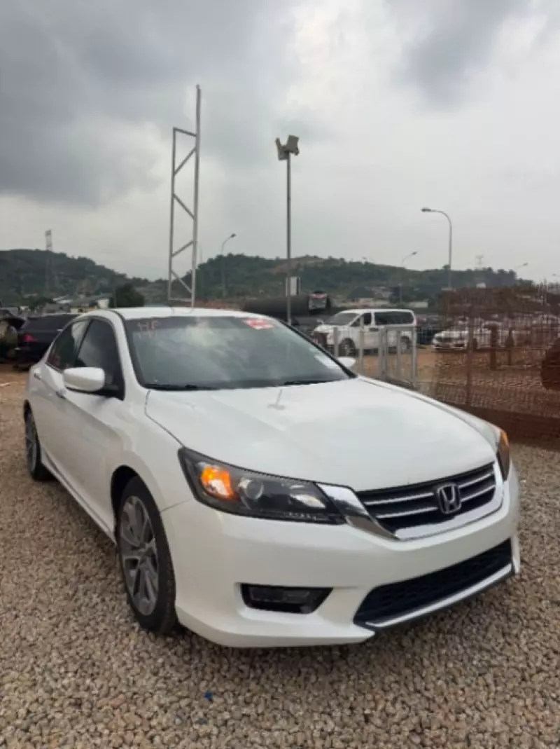 Honda Accord   - 2014