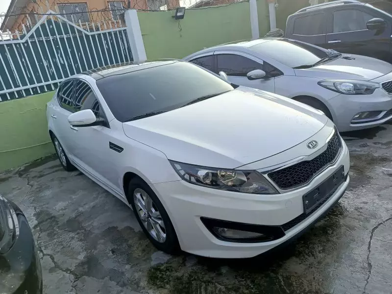 KIA K5   - 2012