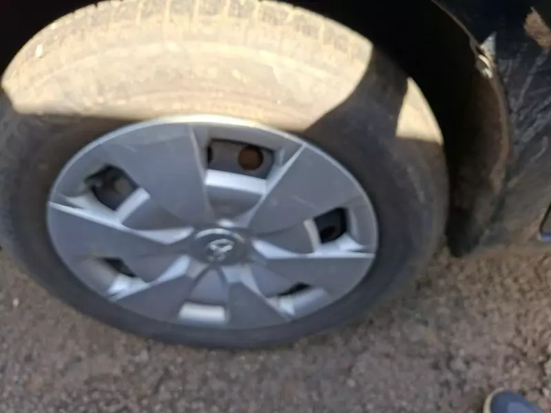 Toyota Ist    - 2011