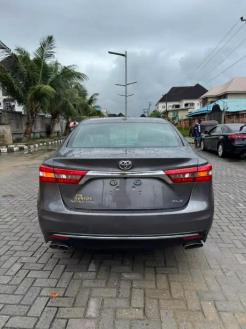 TOYOTA Avalon   - 2016