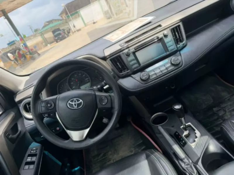 TOYOTA RAV 4 - 2013