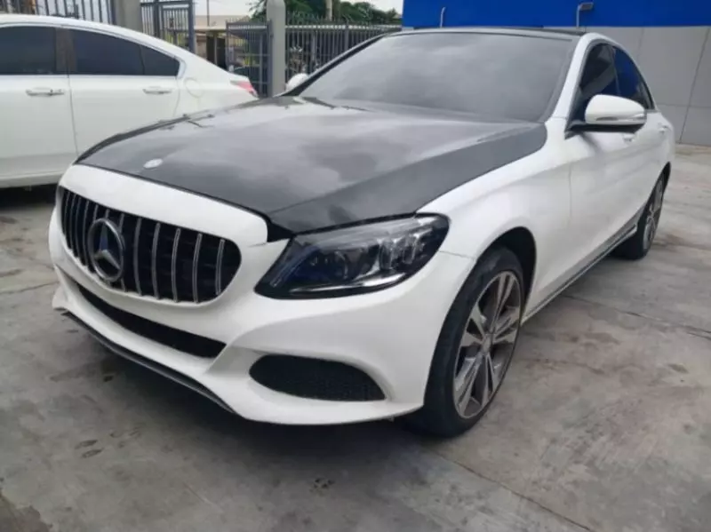 Mercedes-Benz C-Class - 2015
