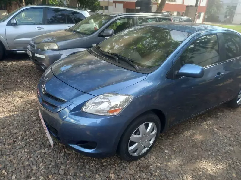 Toyota Yaris   - 2012