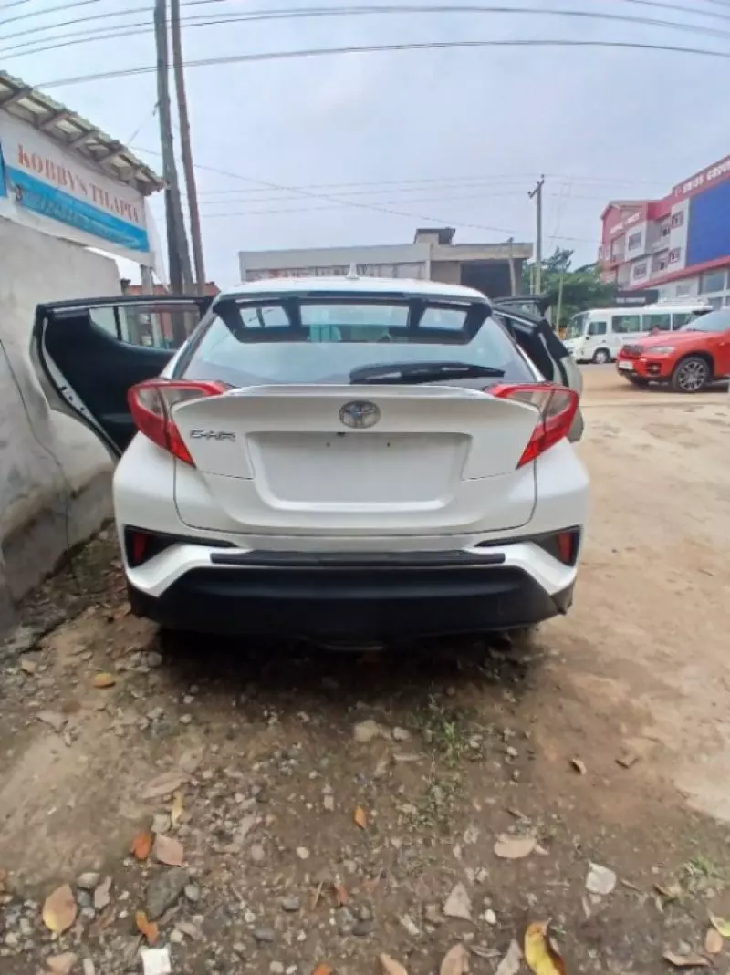 TOYOTA C-HR   - 2018