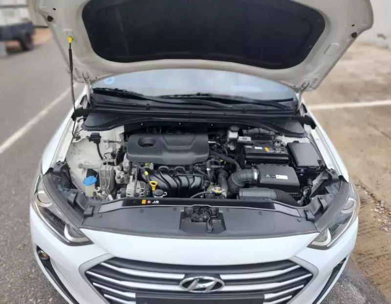 Hyundai Avante   - 2018