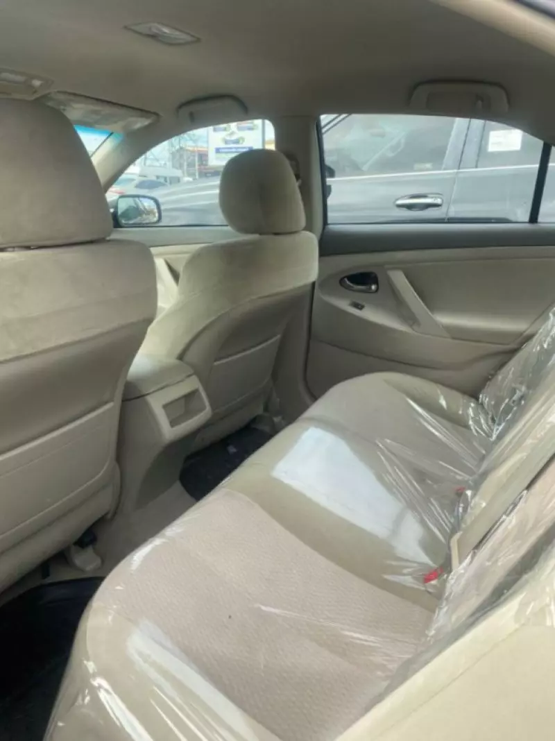 TOYOTA Camry   - 2010