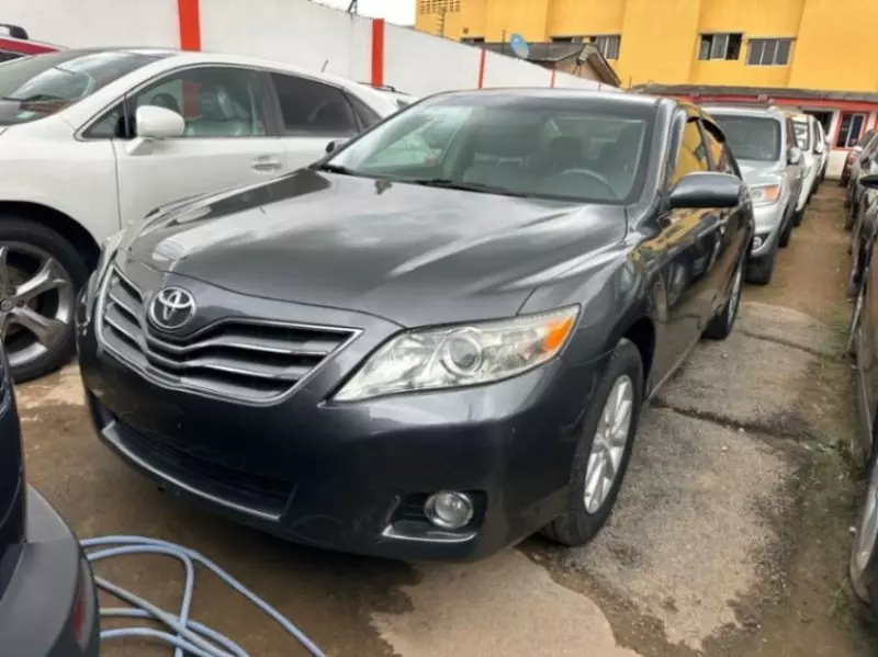 TOYOTA Camry   - 2011