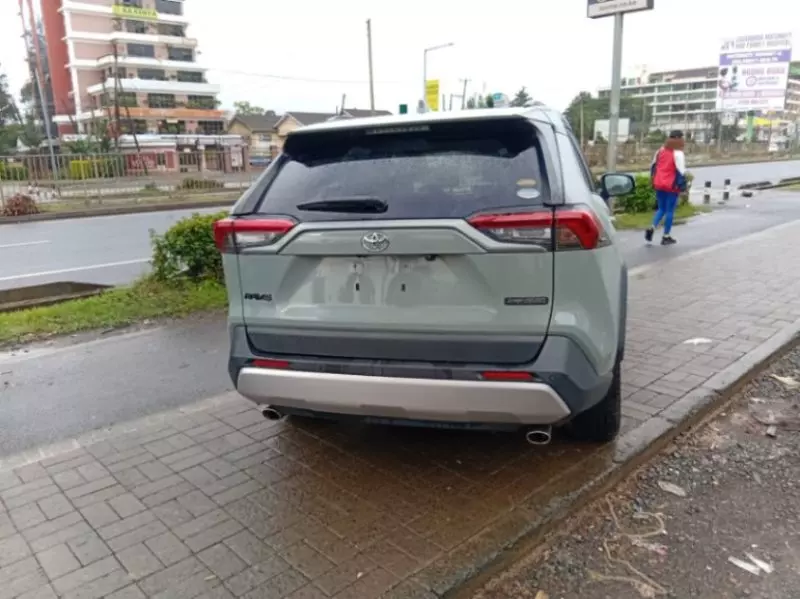 Toyota RAV 4   - 2020