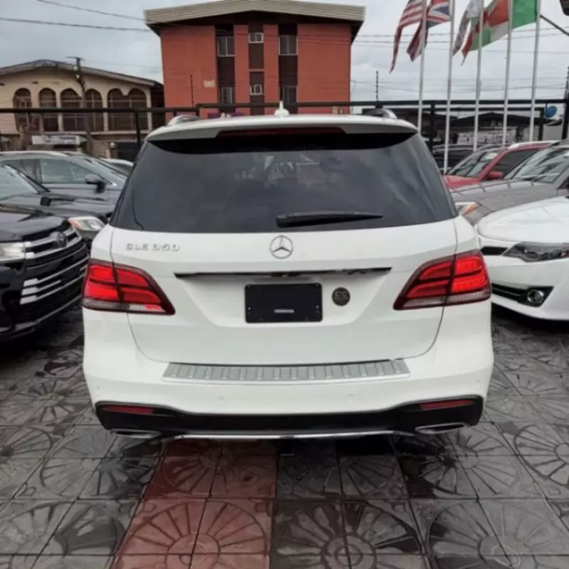 Mercedes-Benz GLE 350   - 2016