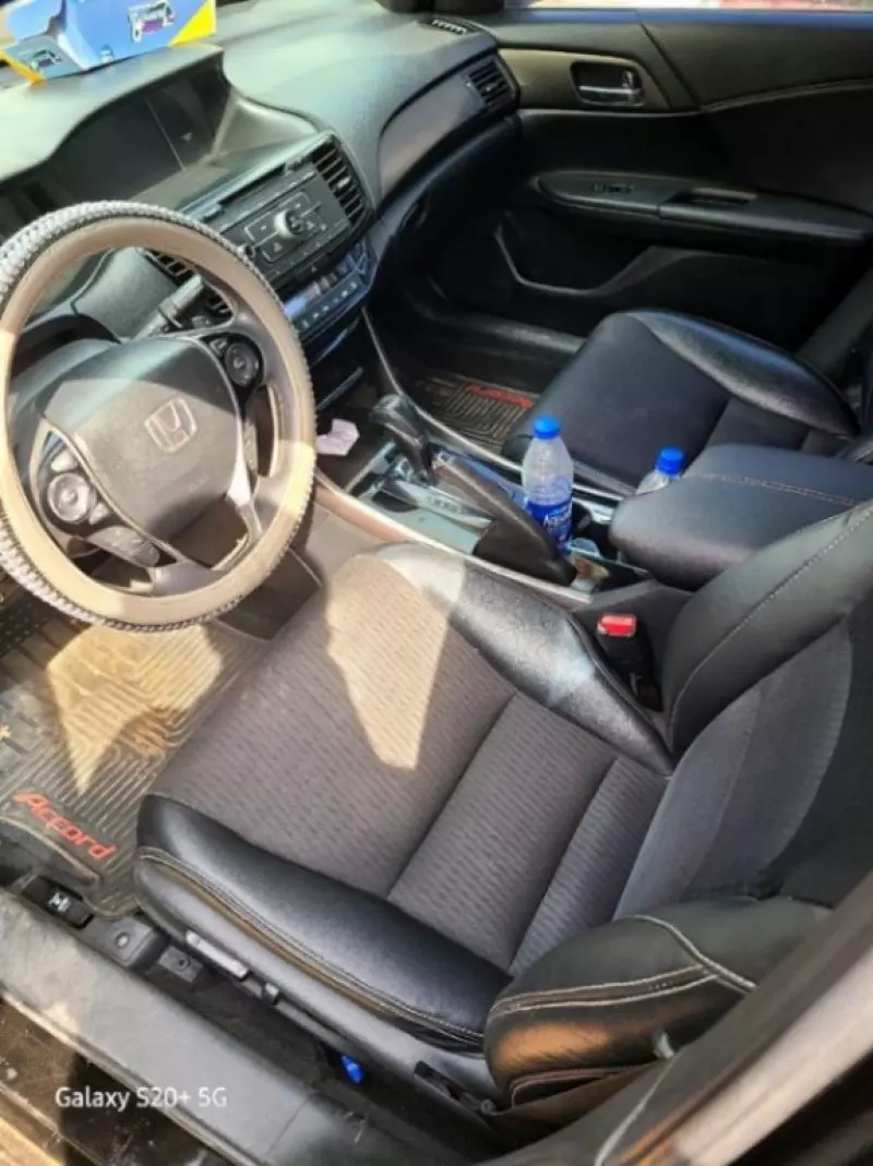 Honda Accord   - 2016