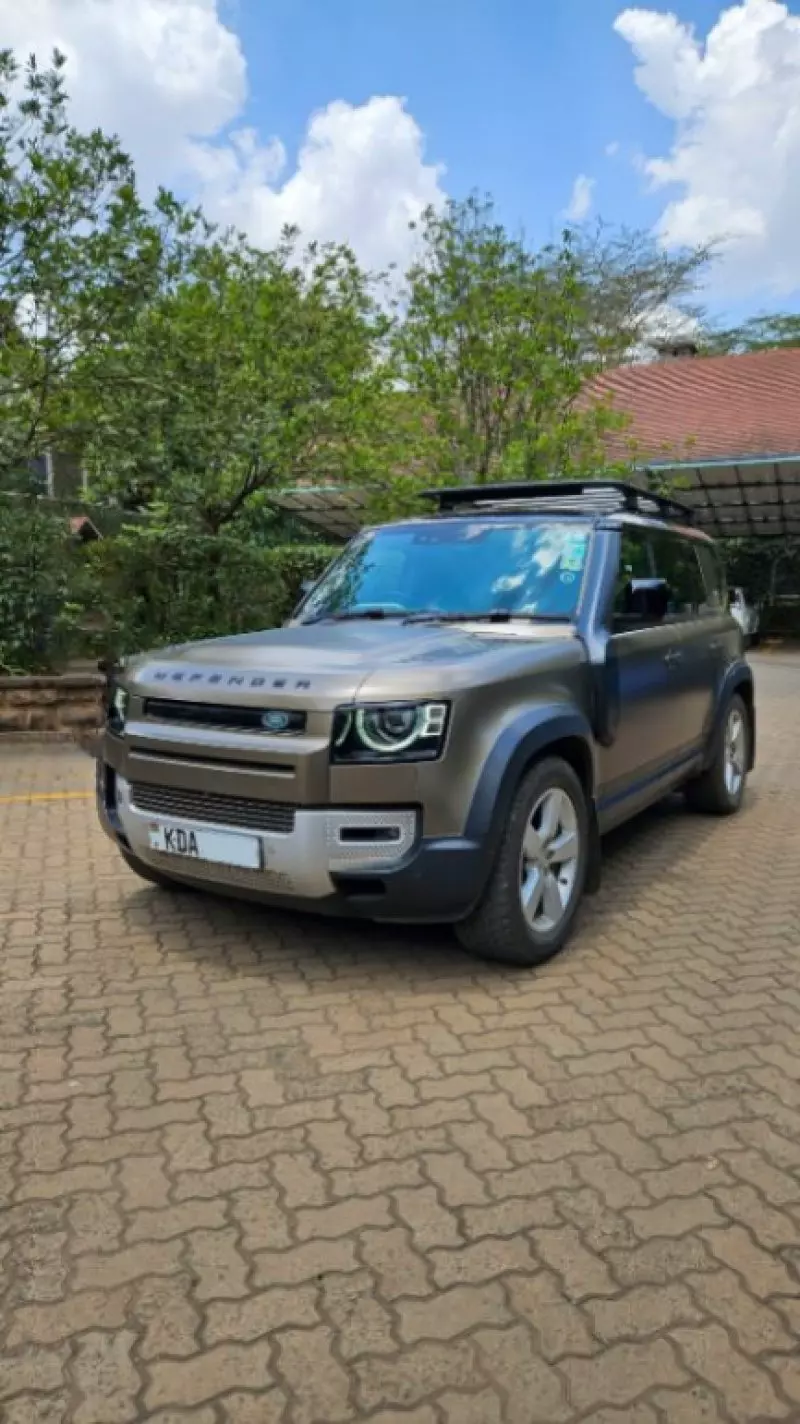 Land Rover Defender   - 2020