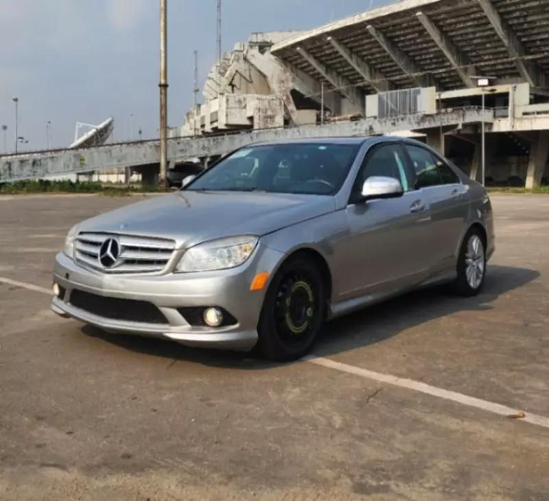 Mercedes-Benz C-Class   - 2009