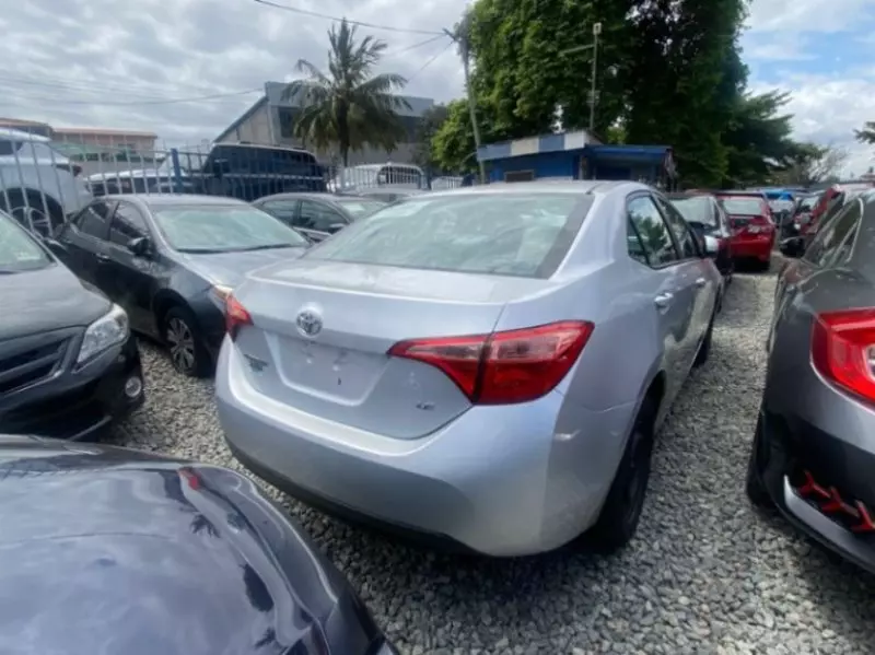 TOYOTA Corolla   - 2018