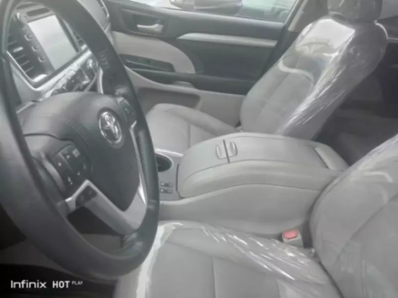 TOYOTA Highlander   - 2018