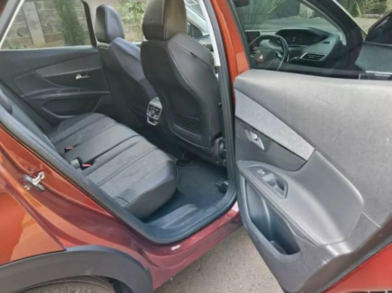 Peugeot 3008   - 2019