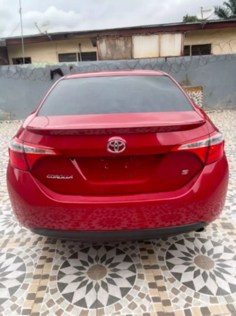 TOYOTA Corolla   - 2016