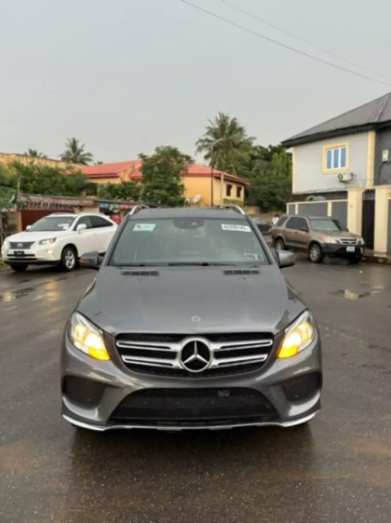 Mercedes-Benz GLE-Class   - 2018