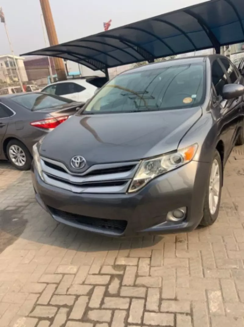 Toyota Venza   - 2010