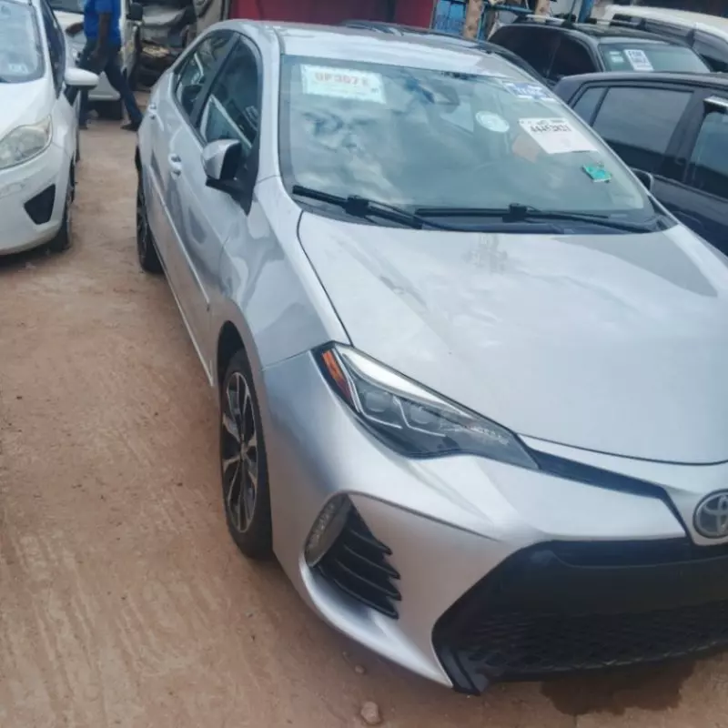 TOYOTA Corolla   - 2018