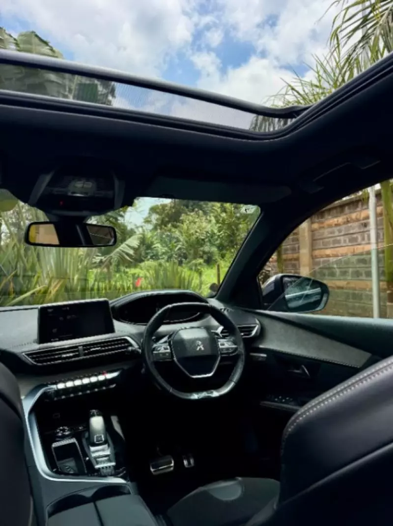 Peugeot 3008   - 2018