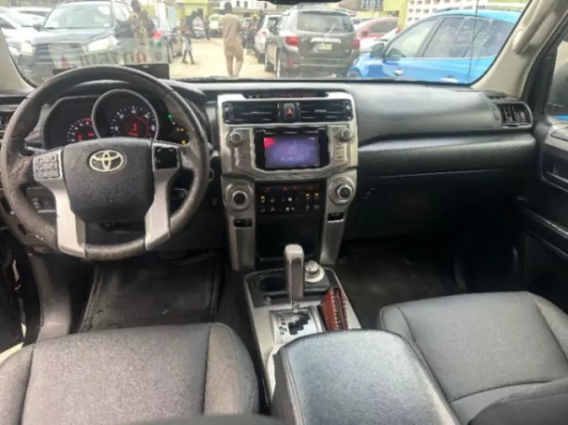 TOYOTA 4Runner   - 2013