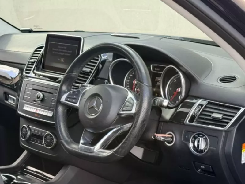 Mercedes-Benz GLE 350 - 2015