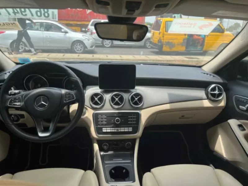 Mercedes-Benz GLA-Class   - 2018