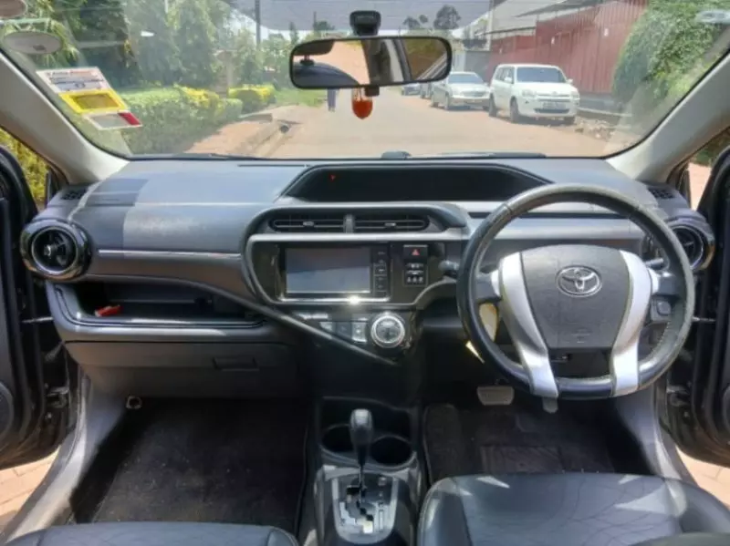 Toyota Aqua   - 2015