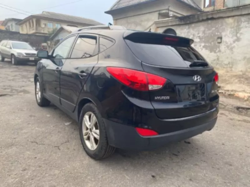 Hyundai Tucson   - 2010