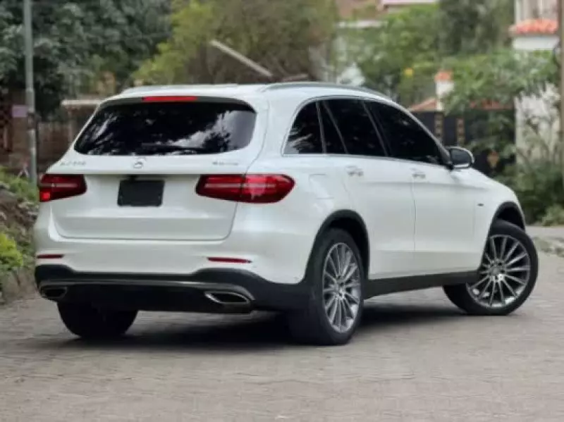 Mercedes-Benz GLC 250   - 2016