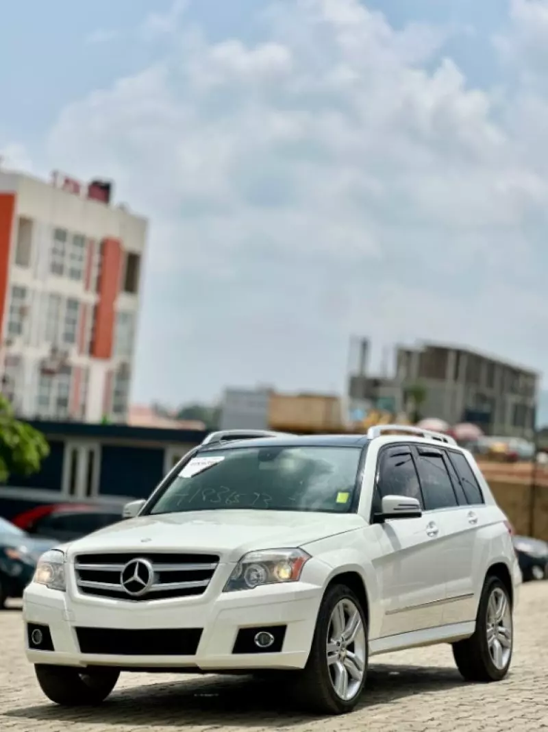 Mercedes-Benz GLK 350   - 2012