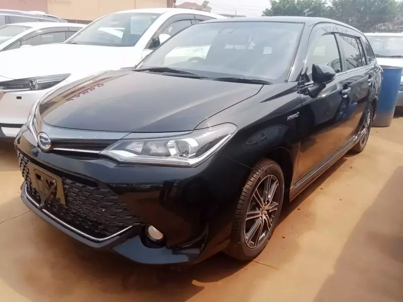 Toyota Fielder hybrid    - 2016
