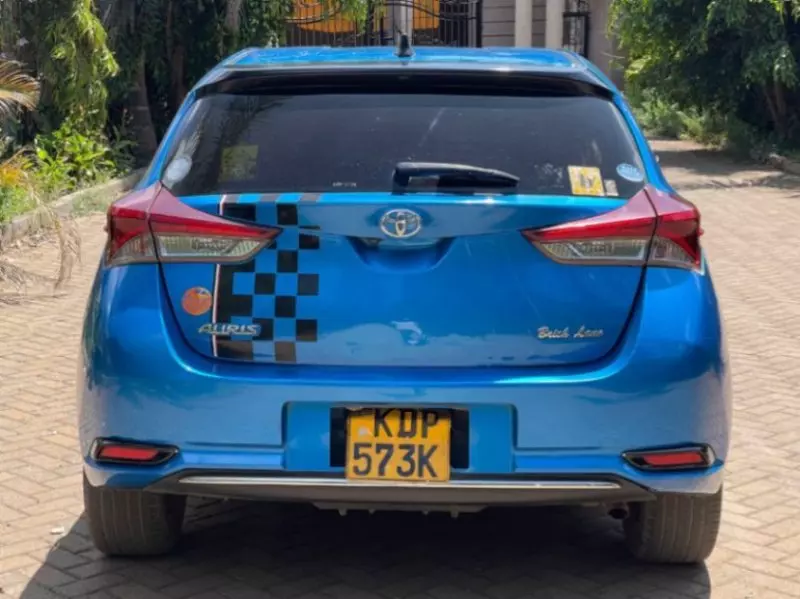 Toyota Auris   - 2016