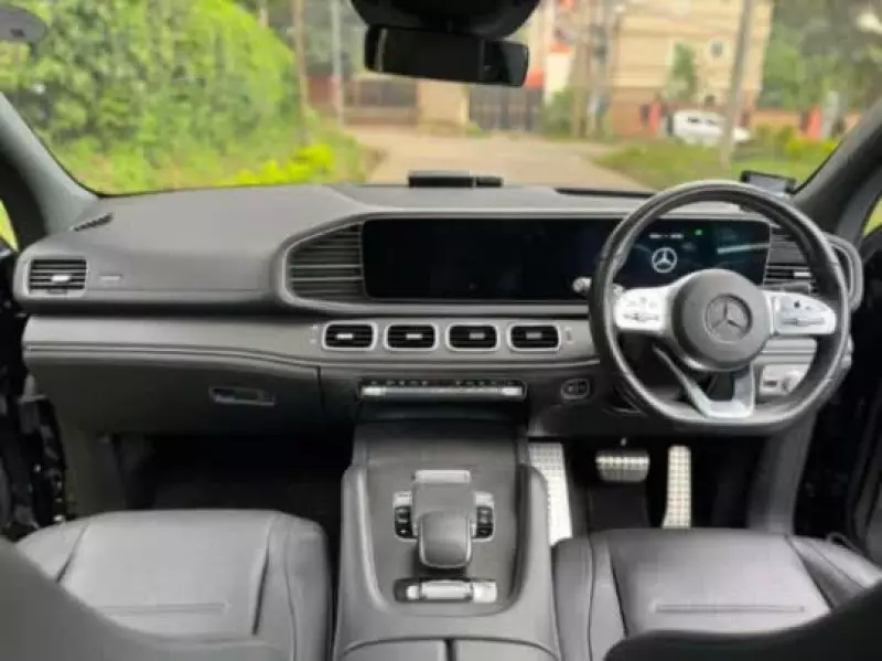 Mercedes-Benz GLE 400   - 2019